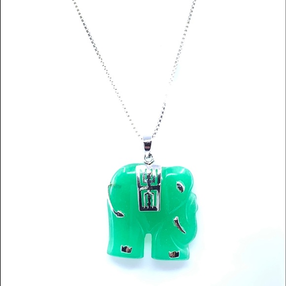 Jewelry - Sterling Silver Green Jade Elephant Pendant